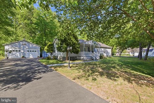 144 Stratford Cir, COLONIAL BEACH, VA, 22443-1304 | Card Image