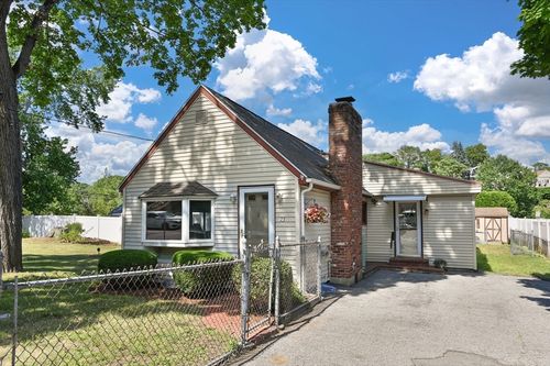 73 Sweetwater St, Saugus, MA, 01906-4074 | Card Image