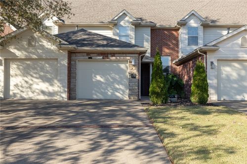 6683 W Valley View Rd, Rogers, AR, 72758-8945 | Card Image