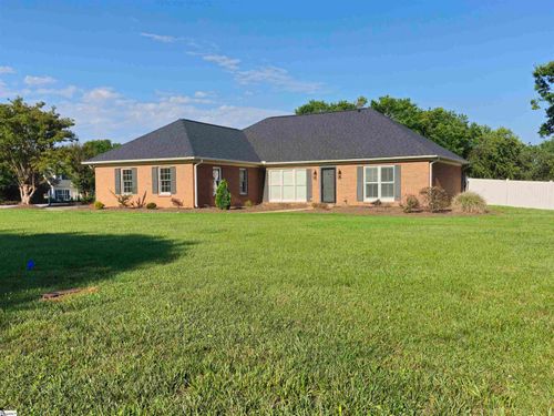 233 Summerfield Rd, Moore, SC, 29369-8918 | Card Image