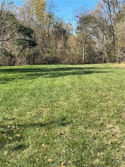 114 Kuchinic St, Venetia, PA, 15367-1464 | Card Image