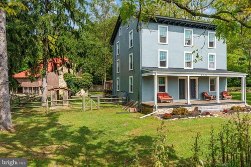 4701 Edges Mill Rd, DOWNINGTOWN, PA, 19335-1909 | Card Image