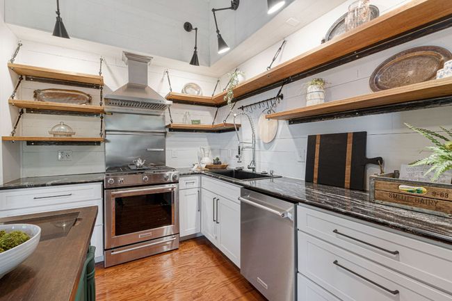 508 S Walnut St, House other with 4 bedrooms, 2 bathrooms and 6 parking in Lampasas TX | Image 12