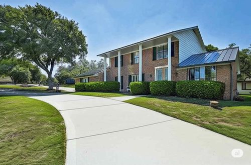608 Sombrero, Horseshoe Bay, TX, 78657-6136 | Card Image