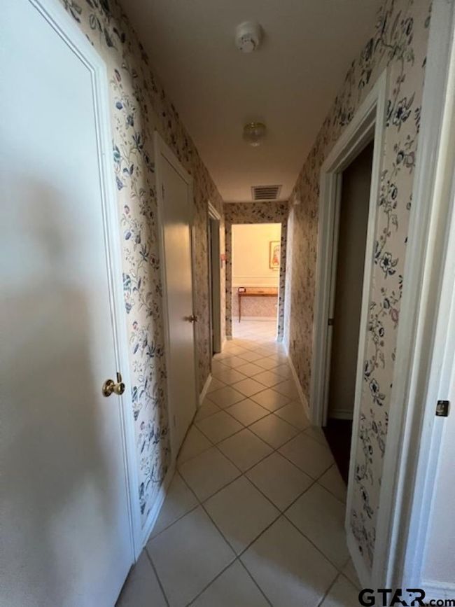 APT-2102 - 5401 Hollytree Dr, Condo with 3 bedrooms, 2 bathrooms and null parking in Tyler TX | Image 29