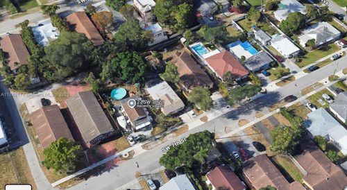 27 Sw 7th St, Hallandale Beach, FL, 33009-7041 | Card Image