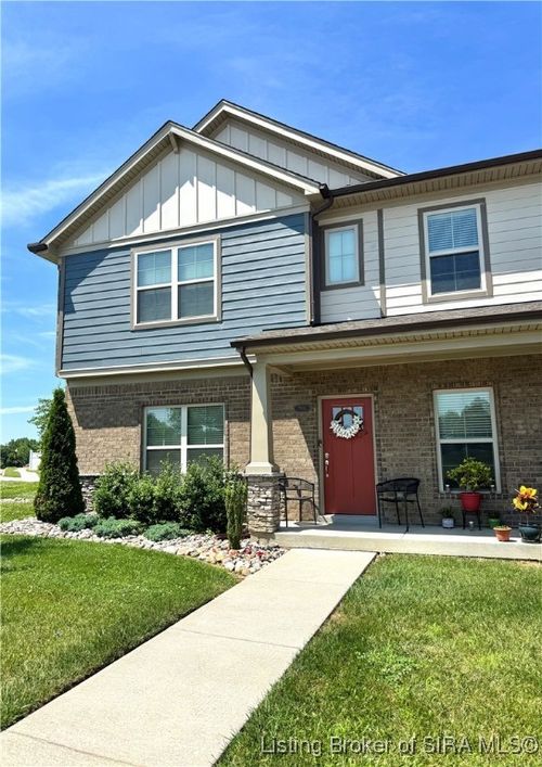 7901 Westmont Dr, Sellersburg, IN, 47172-8929 | Card Image