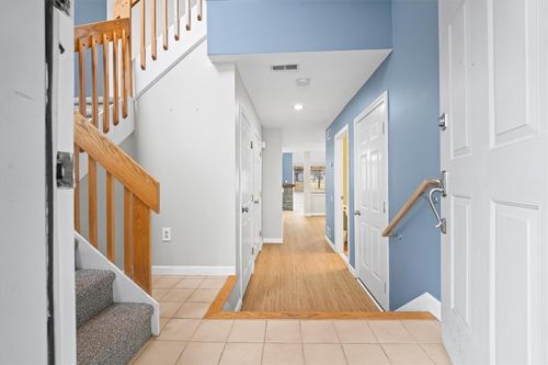 c-75 Valley Green Ct, North Providence, RI, 02904 | Card Image