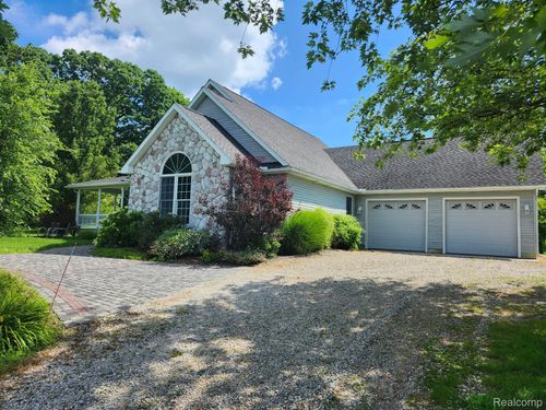 80442 Woodridge Ln, Bruce Township, MI, 48065-1243 | Card Image