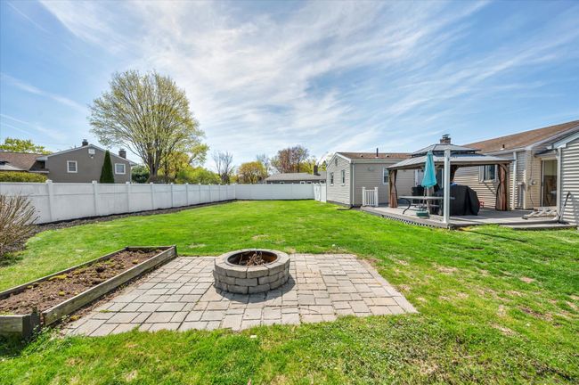 117 E Side Dr, House other with 3 bedrooms, 2 bathrooms and null parking in Wallingford CT | Image 27