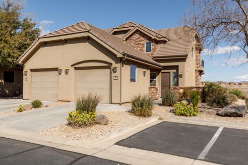 2018 N Pebble Beach Dr, Washington, UT, 84780-8888 | Card Image