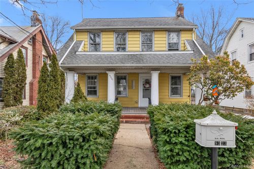 93-23 219th St, Queens Village, NY, 11428 | Card Image