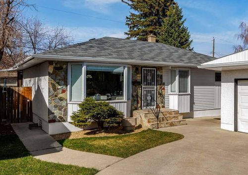 4716 26 Ave Sw, Calgary, AB, T3E0R2 | Card Image