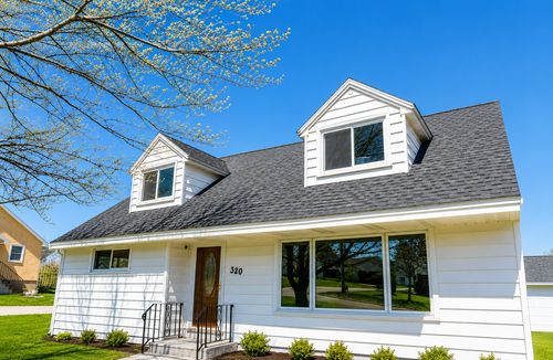 320 Michigan Ave W, Gilbert, MN, 55741-9019 | Card Image