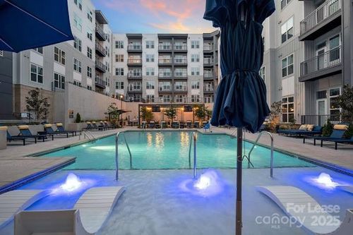 amp-2020 W Morehead St, Charlotte, NC, 28208-5820 | Card Image