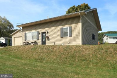 880 Hoovers Lane, House other with 2 bedrooms, 1 bathrooms and null parking in TYRONE PA | Image 2