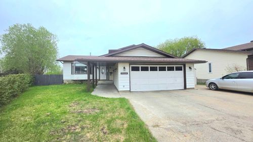 9518 125 Ave, Grande Prairie, AB, T8V5Y9 | Card Image