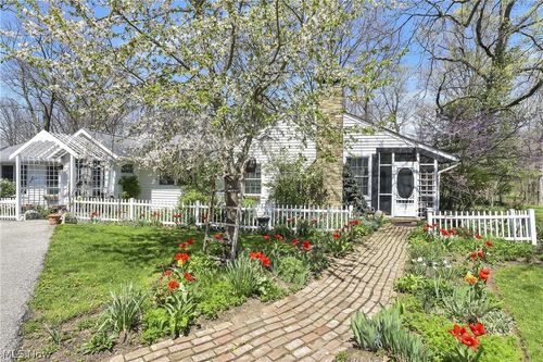 4004 Cook Road, Medina, OH, 44256 | Card Image