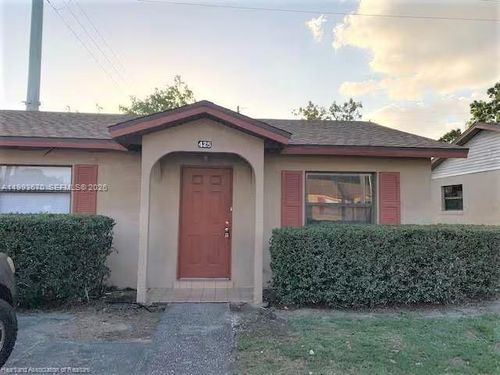 612-425 Las Palmas Cir, AVON PARK, FL, 33825-4231 | Card Image