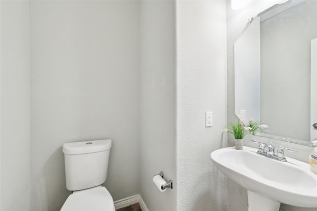 1005 Greenview Ln, House other with 3 bedrooms, 3 bathrooms and null parking in Savannah TX | Image 10