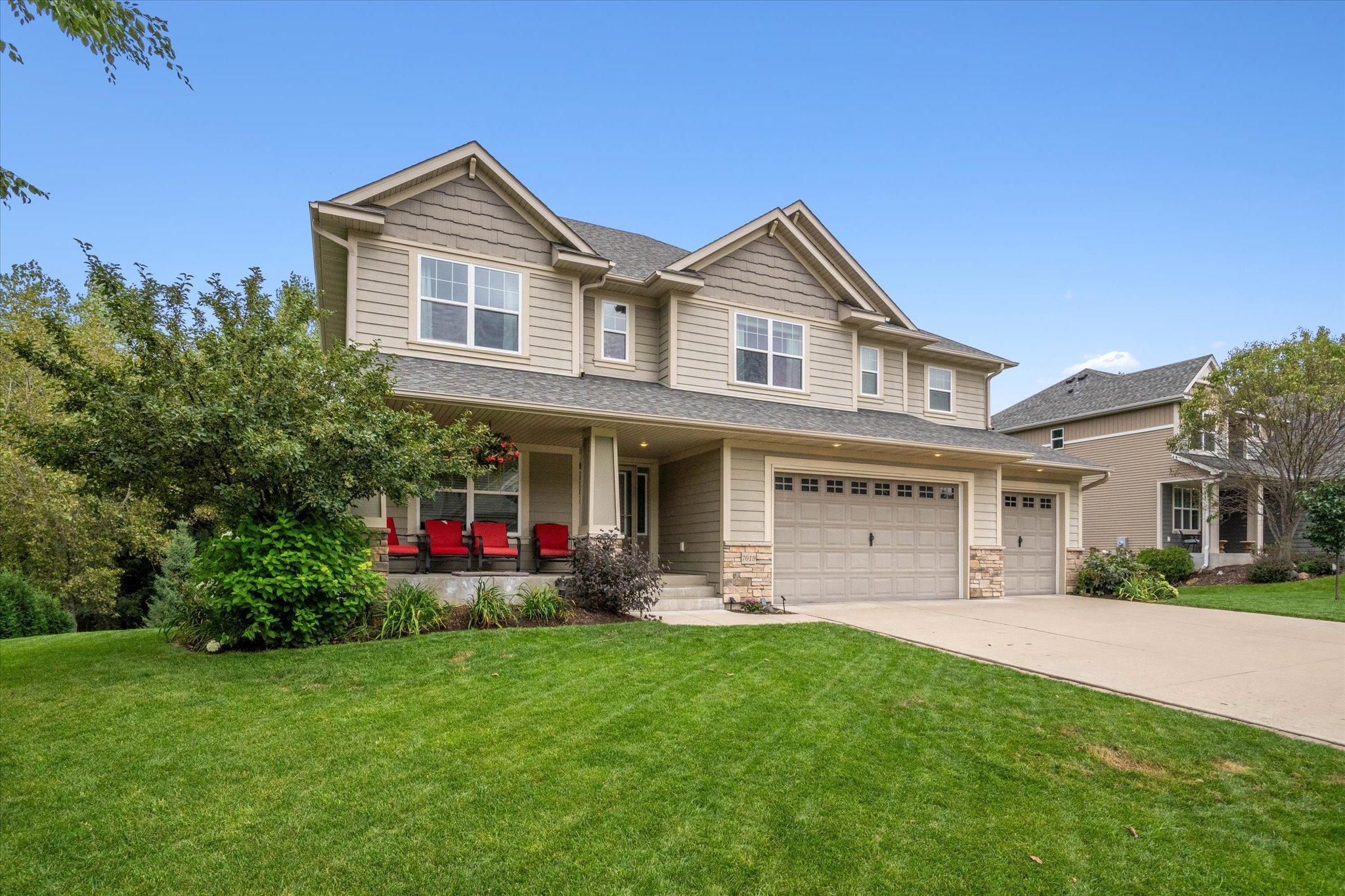 128th Street Ct, Saint Paul, MN 55124