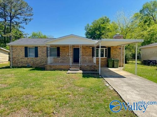 3905 Mccalley Pl Sw, Huntsville, AL, 35805-5429 | Card Image