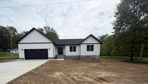 922 Russell Rd, Chandler, IN, 47610-9246 | Card Image