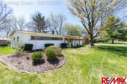 1540 Beverly Blvd, Walled Lake, MI, 48390-2520 | Card Image