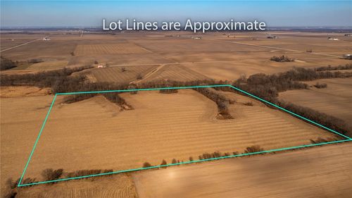 2775 N E Road, Windsor, IL, 61957 | Card Image