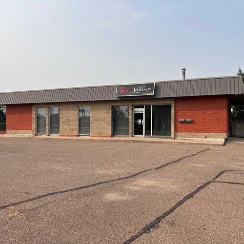 20 3 St Se, Medicine Hat, AB, T1A0G2 | Card Image
