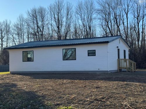 9 Melody Ln, Plattsburgh, NY, 12901-6414 | Card Image