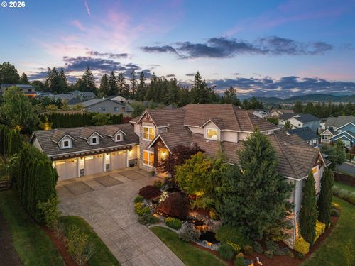 14733 Se Northern Heights Dr, Happy Valley, OR, 97086-1178 | Card Image