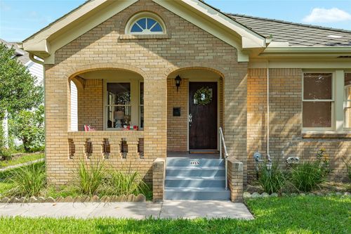 4618 Avenue R 1/2, Galveston, TX, 77551 | Card Image