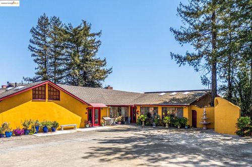 75 Fremont Dr, Sonoma, CA, 95476-9771 | Card Image
