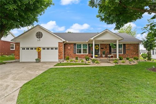 250 Ehringer Ln, Sellersburg, IN, 47172-1121 | Card Image