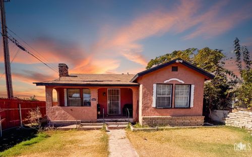 2512 N Baker St, Bakersfield, CA, 93305-2604 | Card Image