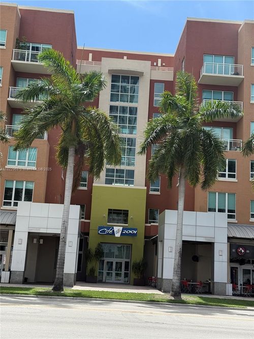 apt-2402-2001 Biscayne Blvd, Miami, FL, 33137-5019 | Card Image