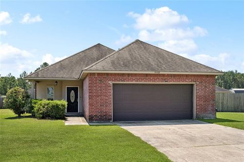 21188 Beau Chateau Blvd, Ponchatoula, LA, 70454-5609 | Card Image