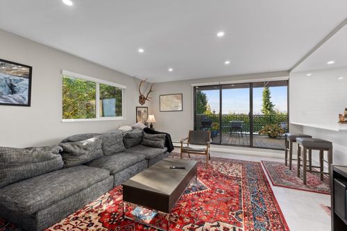 407-330 E 1st St, North Vancouver, BC, V7L1B5 | Card Image