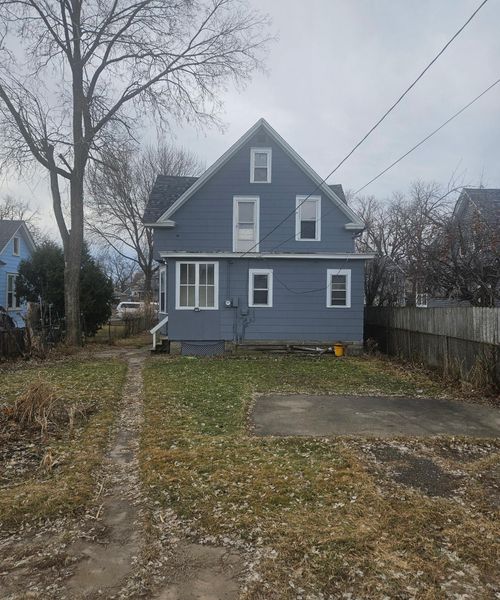 911 Jenks Ave, Saint Paul, MN, 55106-3209 | Card Image