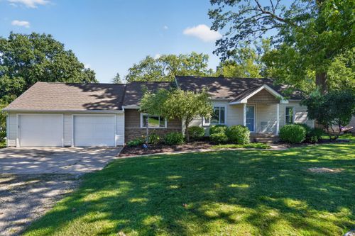 1360 Central Ave, Howell, MI, 48843-1310 | Card Image