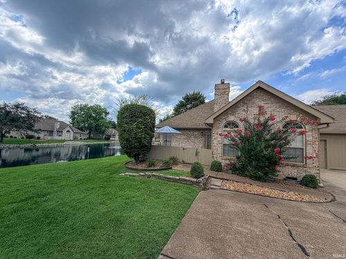 8227 River Park Way, Evansville, IN, 47715-8705 | Card Image