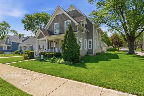 534 Walnut St, Batavia, IL, 60510-2970 | Card Image