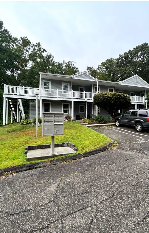 67-67 Hidden Knolls Cir, Monroe, CT, 06468-2723 | Card Image