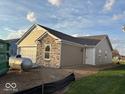 3632 Windstar Ct, Columbus, IN, 47203-3069 | Card Image