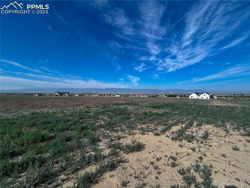 35 Top Rail Trail, Penrose, CO, 81240 | Card Image