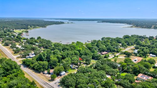 400 Oak St, Nocona, TX, 76255-4939 | Card Image