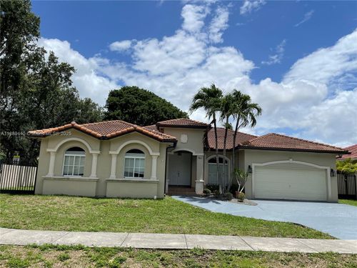 7861-7861 Nw 159th Ter, Miami Lakes, FL, 33016-6680 | Card Image