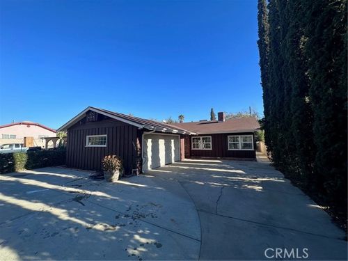  Bromont Avenue, Sun Valley, CA, 91352 | Card Image