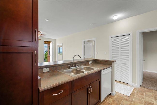 APT-2903 - 145 Hoowaiwai Loop, Condo with 2 bedrooms, 2 bathrooms and null parking in Wailuku HI | Image 10